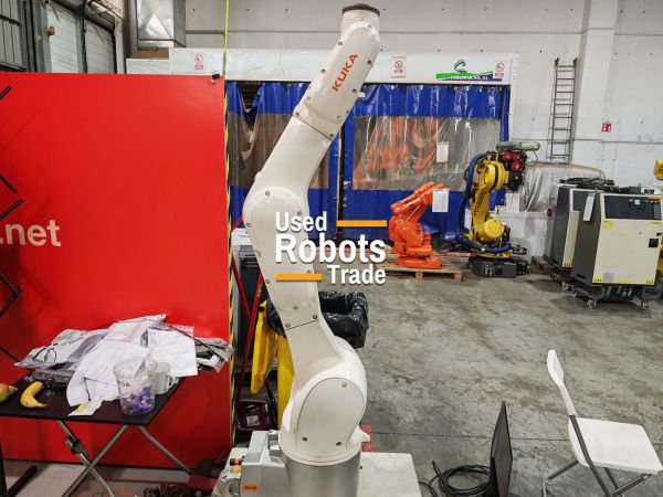 <?$this->content($robots, 'title', $lang)?>